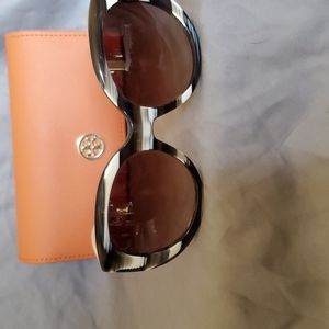 Tory Burch cream/brown/black sunglasses